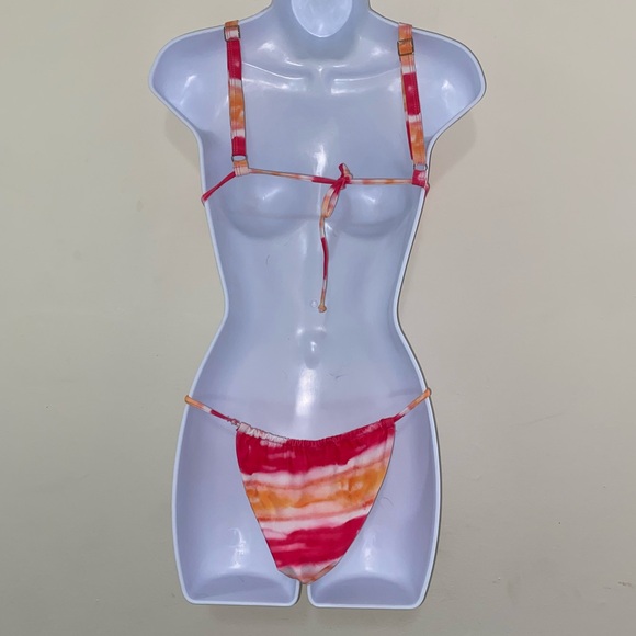 Zapaka Bikini - Picture 4 of 5